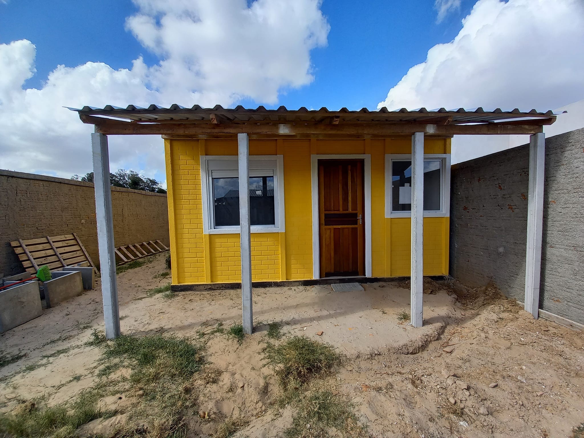 Casa na modalidade Completa, chave na mão - casa quindim fachada