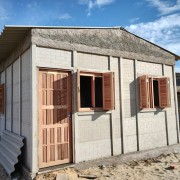 Casa kit 4, obra sem acabamentos - dbd1f231-0f2c-436c-a02d-3434e6921bb9