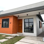 CASA EM BLOCOK COM ABERTURAS EM ALUMÍNIO SOB MEDIDA E LAGE - cccf24b2-6f9f-47c8-9ff0-58cdacdf2e3b